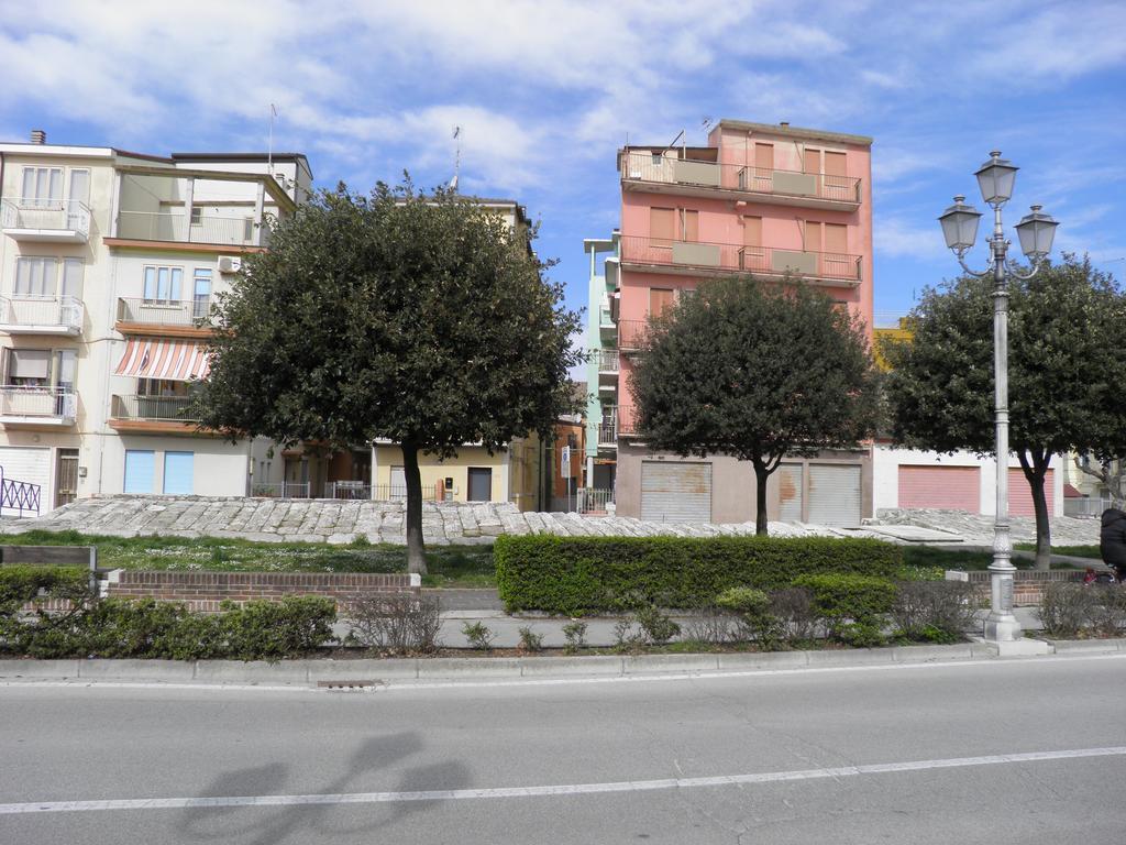 Appartamenti Sottomarina Carla エクステリア 写真